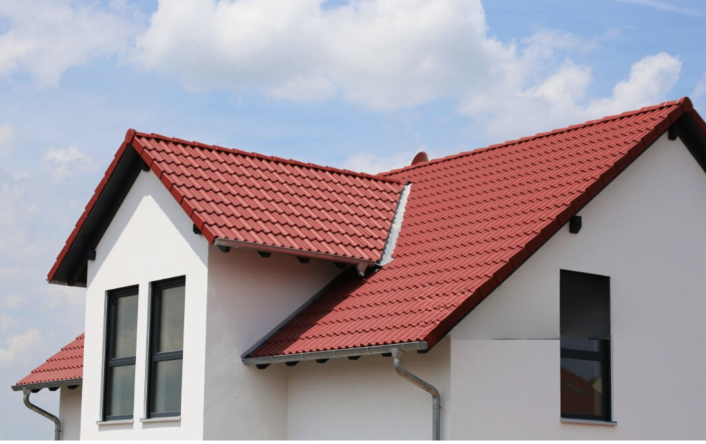 Maison avec une Toiture en Tuiles